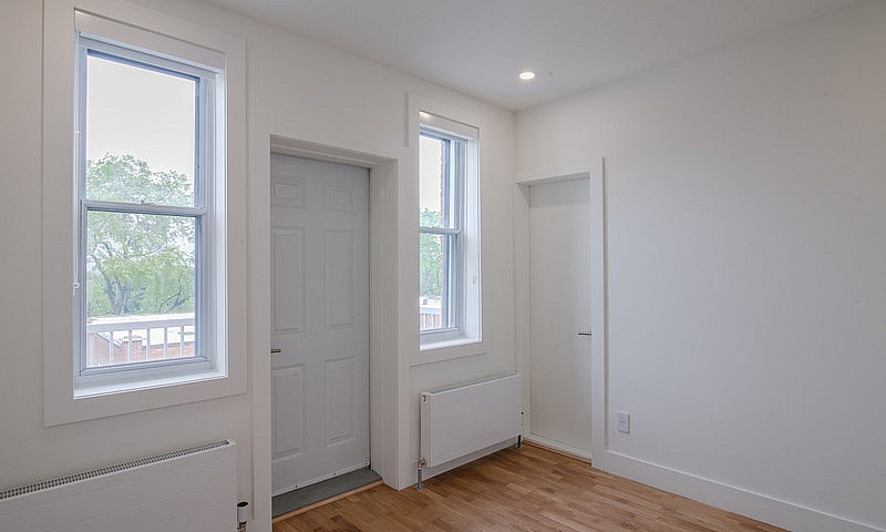 Renovated 1 Bed 1 Ba...