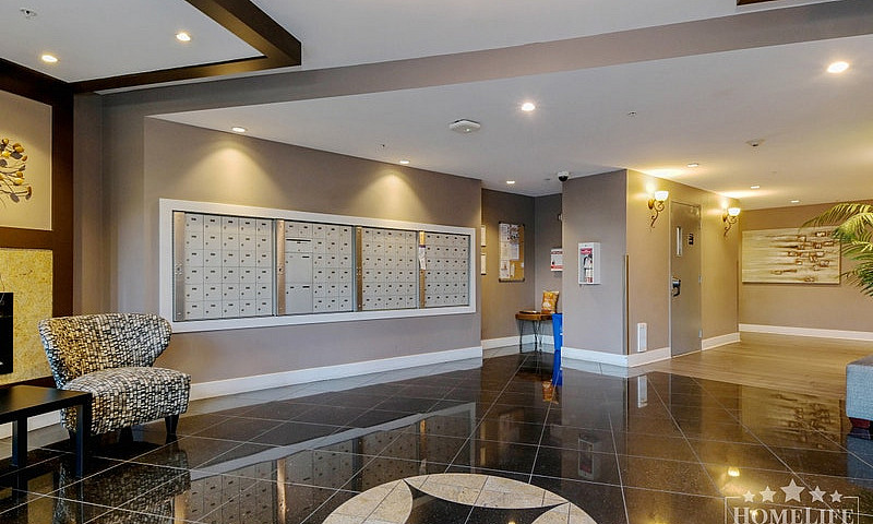 Spacious 2-Bedroom +...