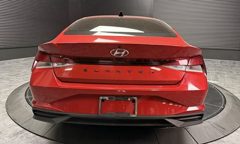2021 Hyundai Elantra...