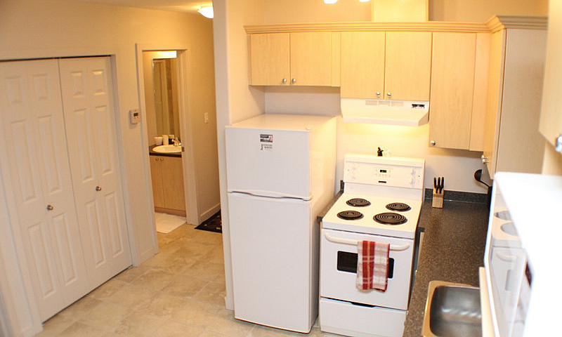 Executive Suites - 1...
