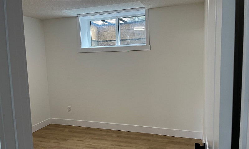 1Bed, 1Bath Brand Ne...