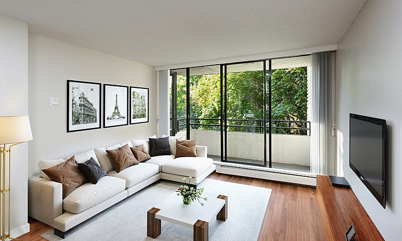 Studio Apartment For...