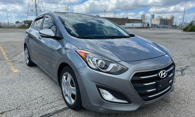2016 Hyundai Elantra...