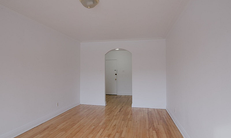 Spacious 5.5 For Ren...