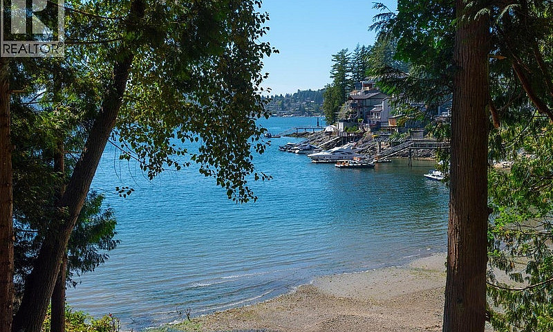 4855 Belcarra Bay Ro...