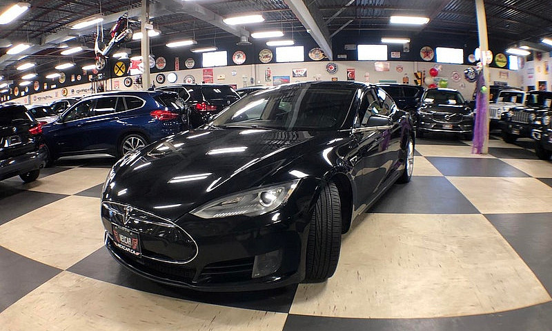 2016 Tesla Model S A...