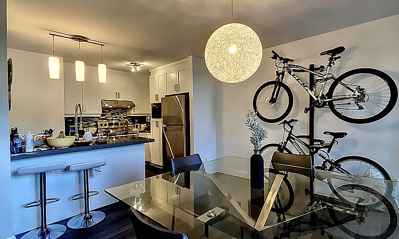 212 000$ - Condo À V...