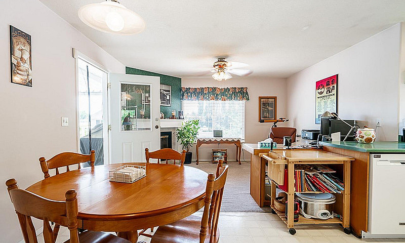 27296 29A Avenue Lan...