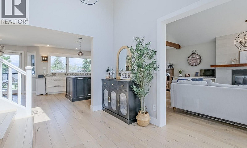 458 Curlew Drive Kel...