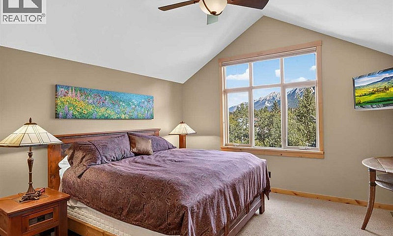 617 7 Street Canmore...