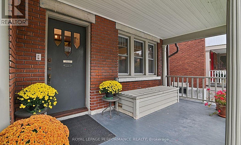 16 Renfrew Avenue Ot...