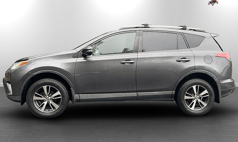 2018 Toyota Rav4 Le,...