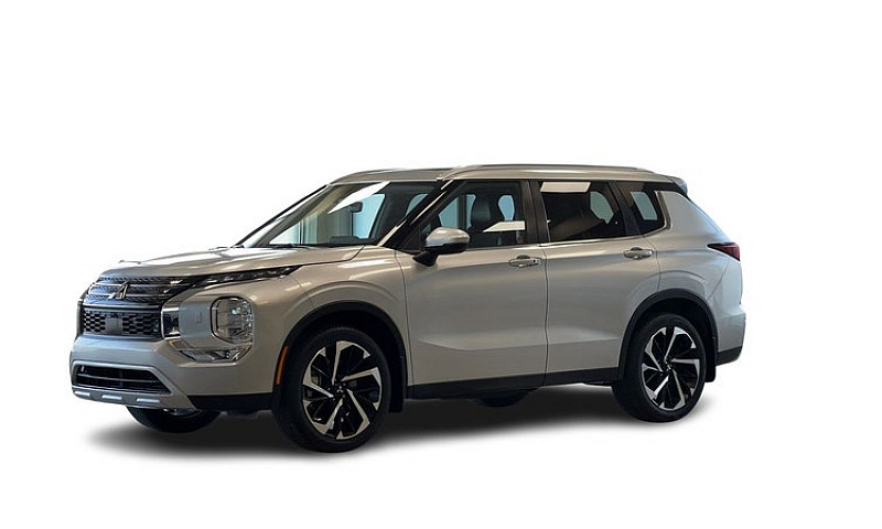 2023 Mitsubishi Outl...