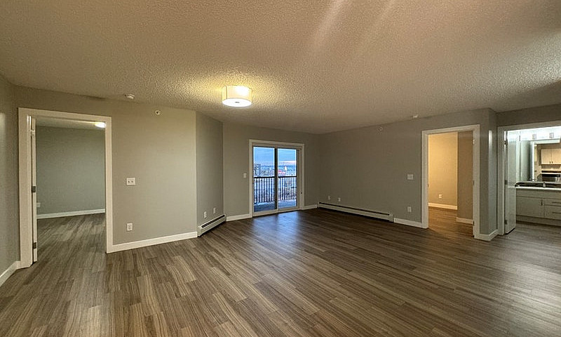 2 Bedroom 2 Bath - H...