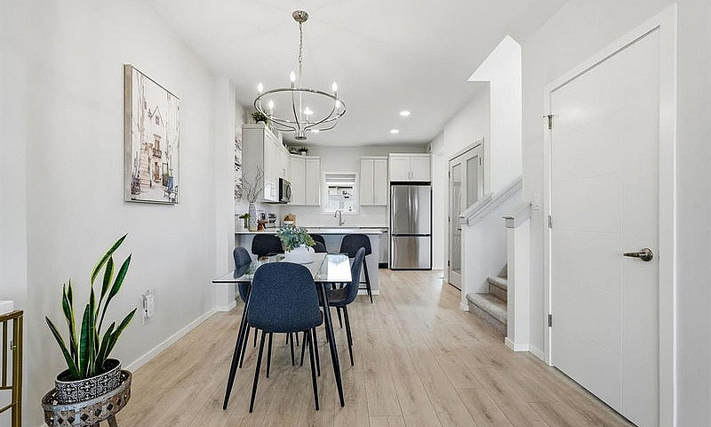 138 Meadowland Drive...