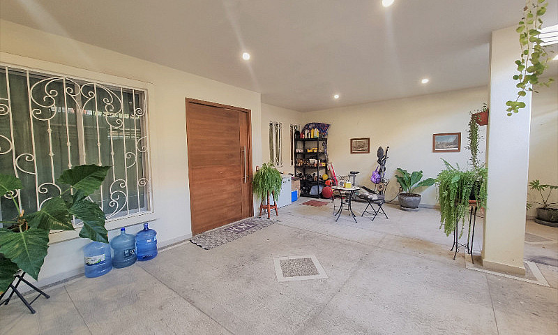 House For Sale In Ix...