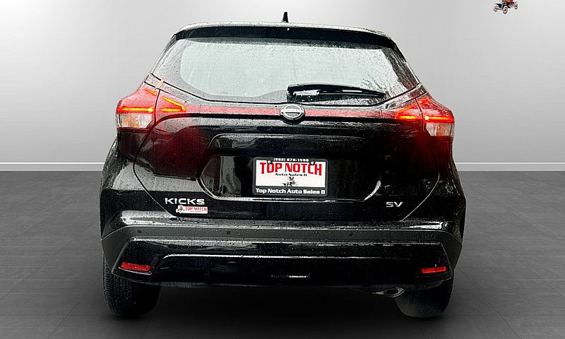 2024 Nissan Kicks Sv...
