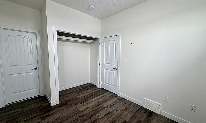 Alberta Ave 3 Bed 2....