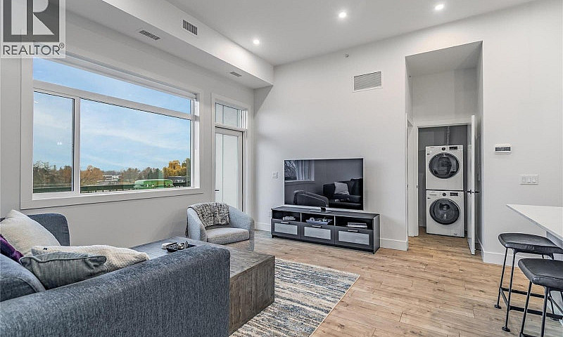 1220 Pacific Avenue ...
