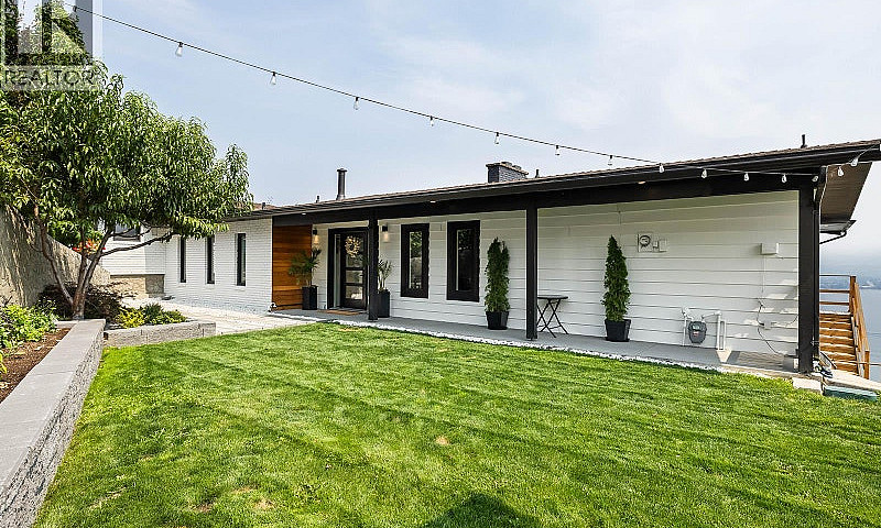 2751 Lakeview Road W...