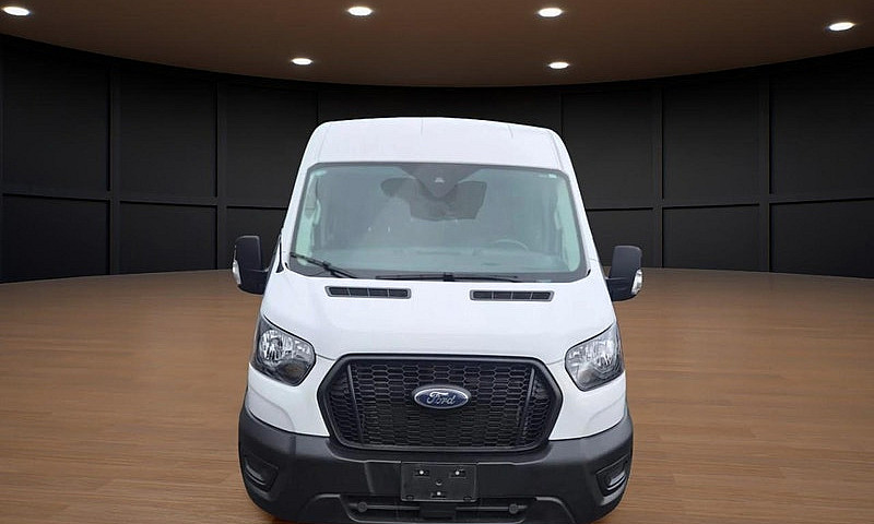 2025 Ford Transit-35...