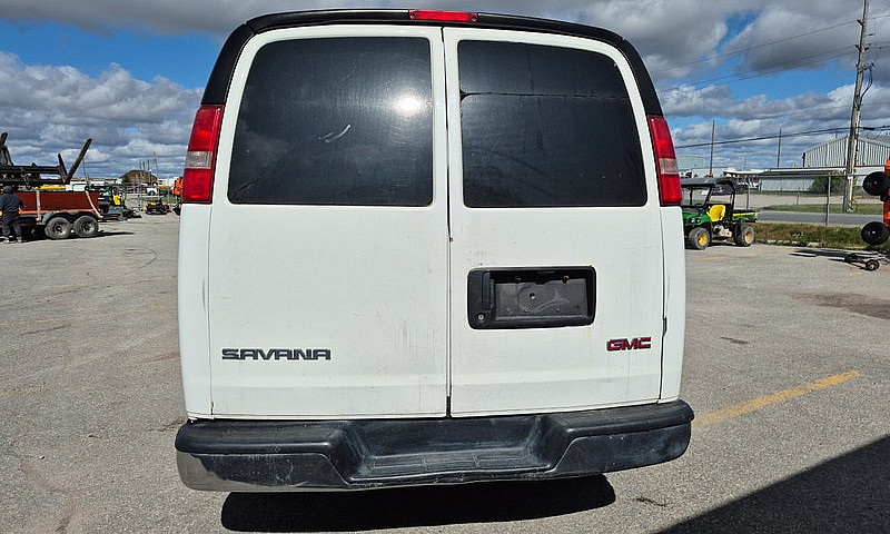 2017 Gmc Savana...
