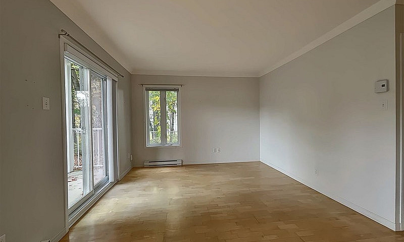 $250,000 - Condomini...