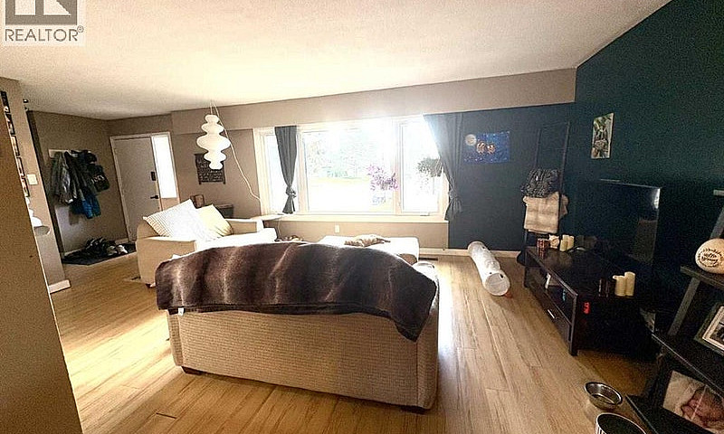 3410 51A Avenue Lloy...