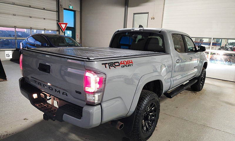 2020 Toyota Tacoma, ...