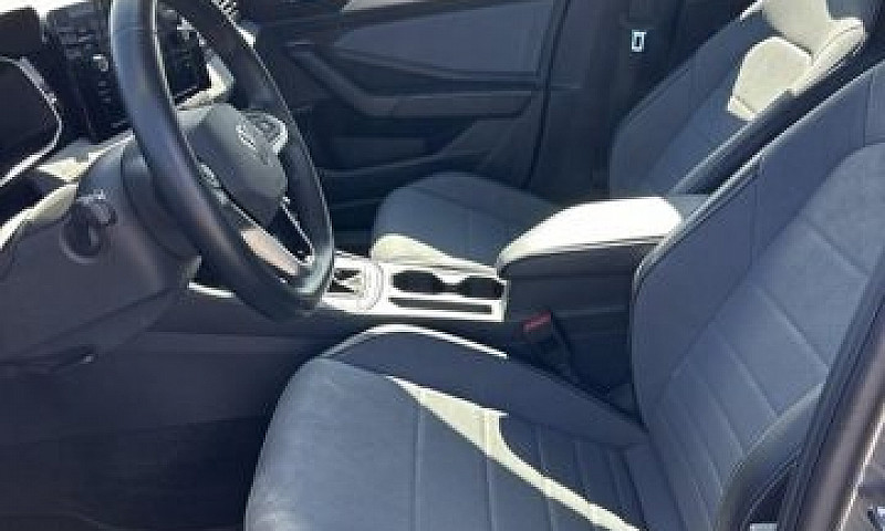 2025 Volkswagen Jett...