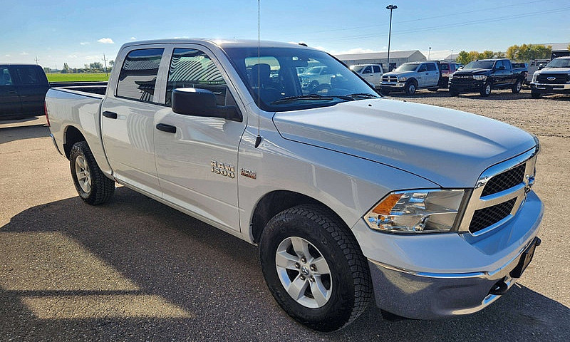 2017 Ram 1500 Crew C...