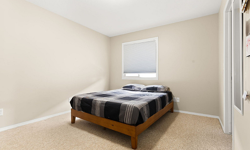1051 Birchwood Pl - ...