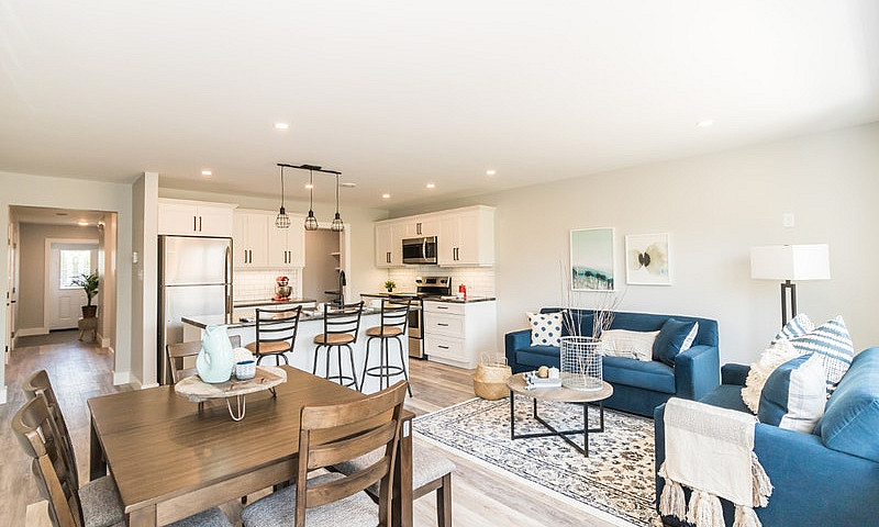 2 Bed/2 Bath Bungalo...