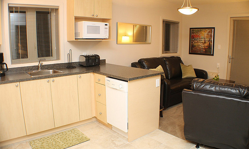 Executive Suites - 1...