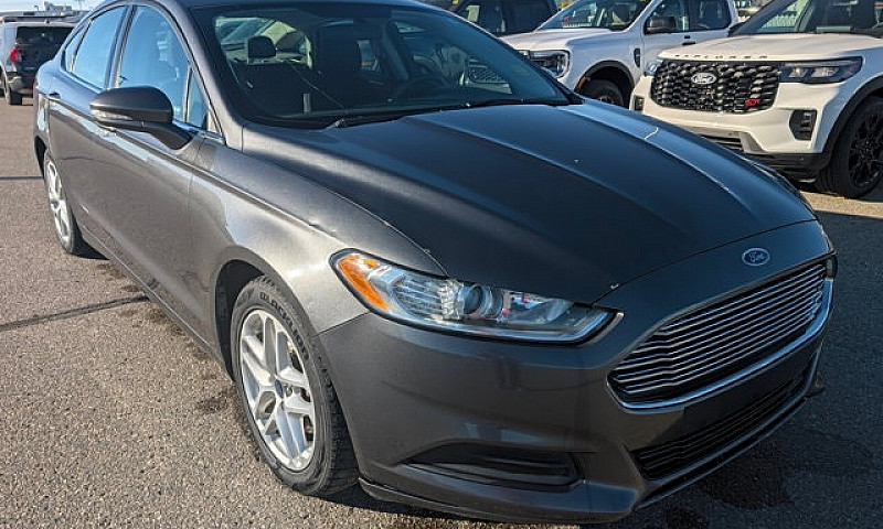 2016 Ford Fusion Se ...