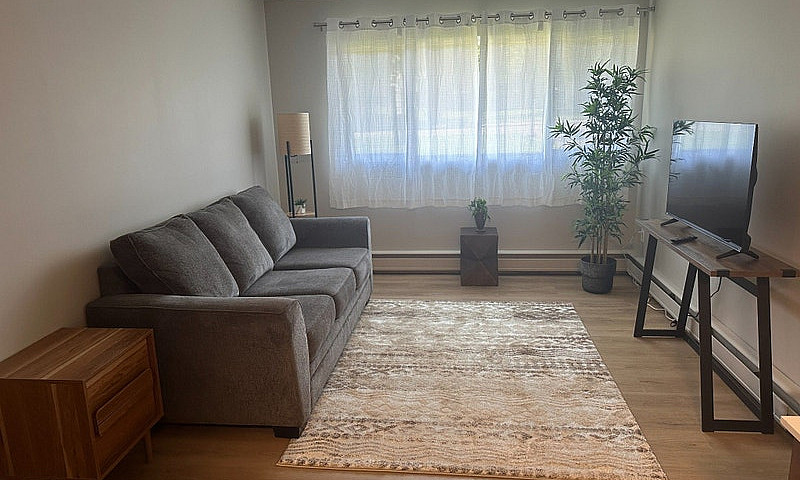 2 4750 55  Street - ...