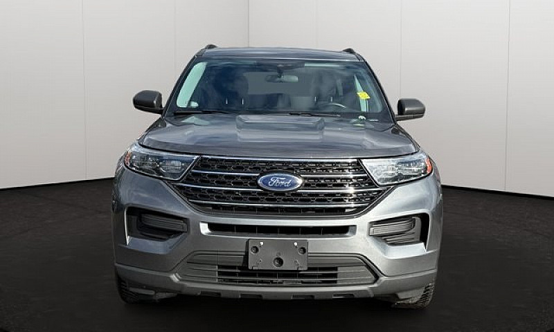 2023 Ford Explorer X...