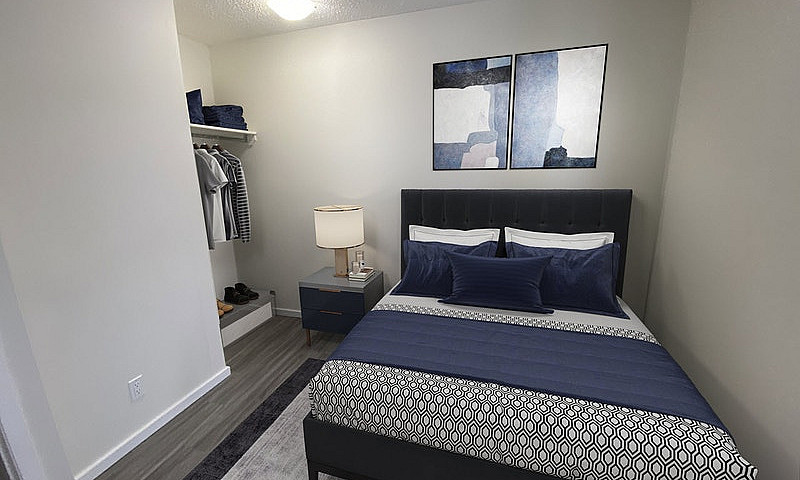 Rare 3 Bedroom! Wate...