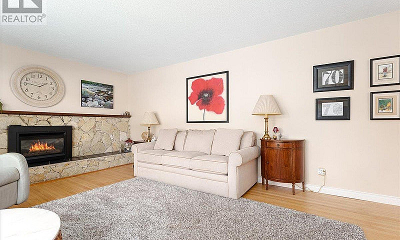 4347 Ruth Crescent N...