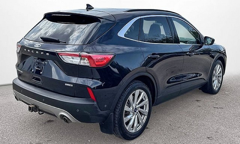 2021 Ford Escape Tit...