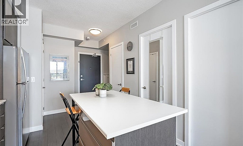 5240 Dundas Street U...