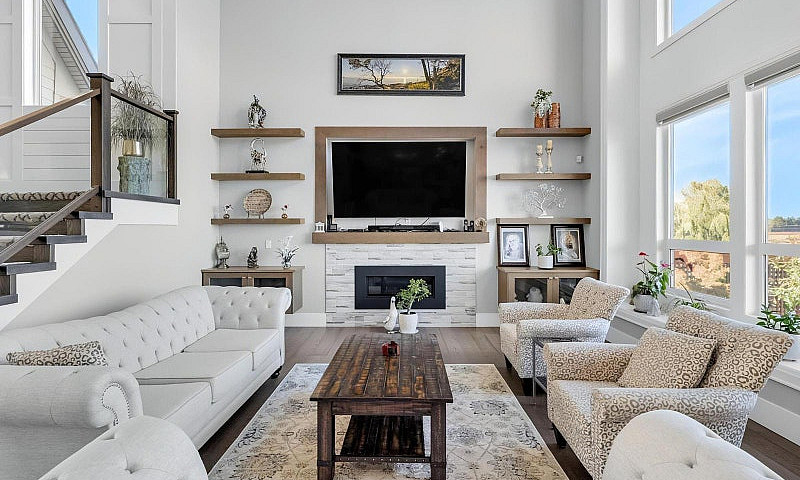 15949 39A Avenue Sur...