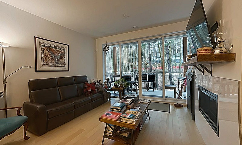 899 000$ - Condo À V...