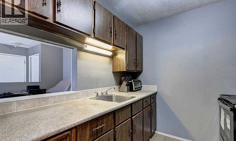 324, 10120 Brookpark...