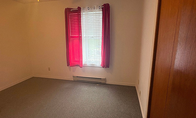 Two Bedroom 1 Bathro...