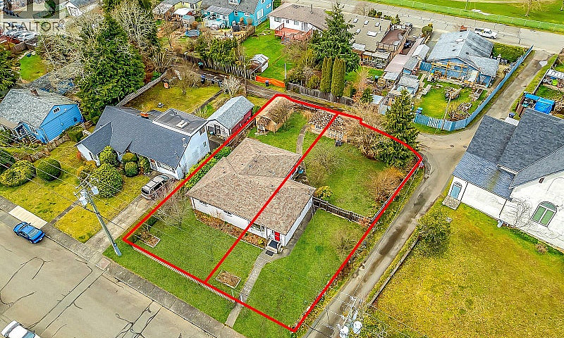 719 / 721 8Th St Cou...