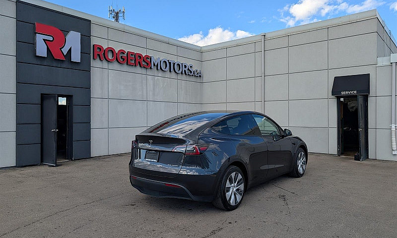 2024 Tesla Model Y L...