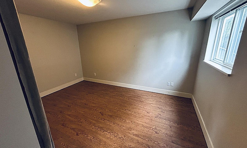 Bsmt Suite-3897 154 ...