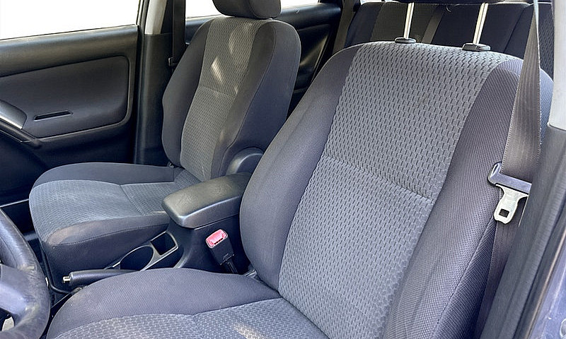 2005 Toyota Matrix X...