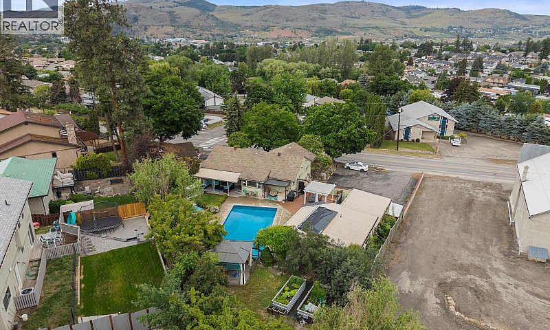 4105 Pleasant Valley...